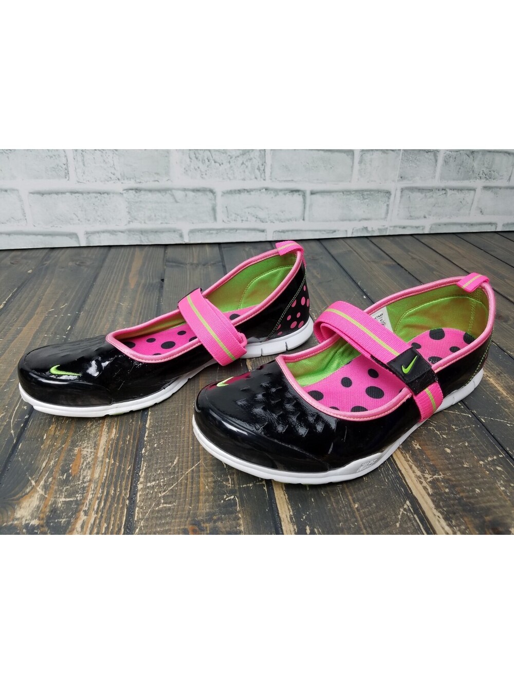 Nike Maryjane Shoes Women's Size 9.5 Black and Pink Slip-On 318949-031